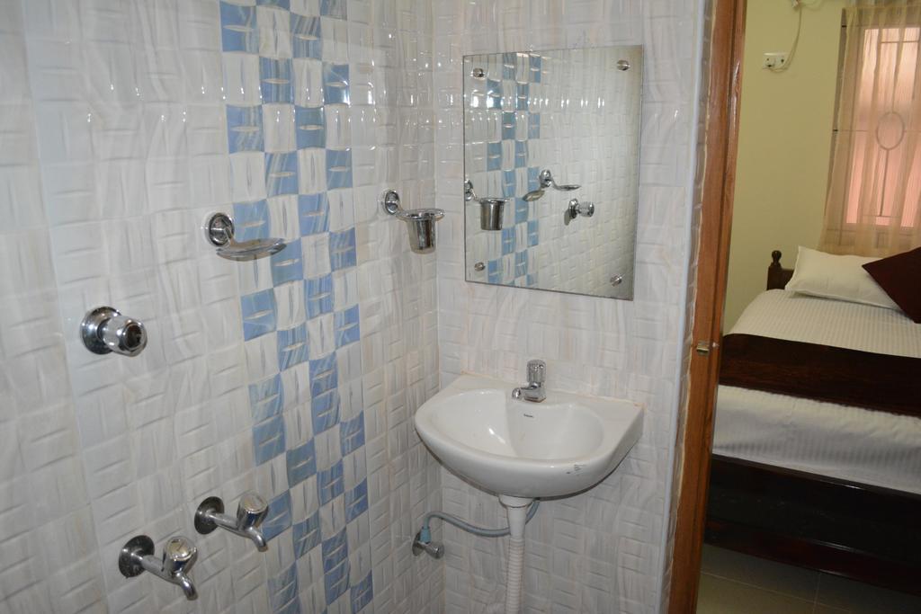 Jp Nivaas Guest House Mayiladuthurai Exterior photo
